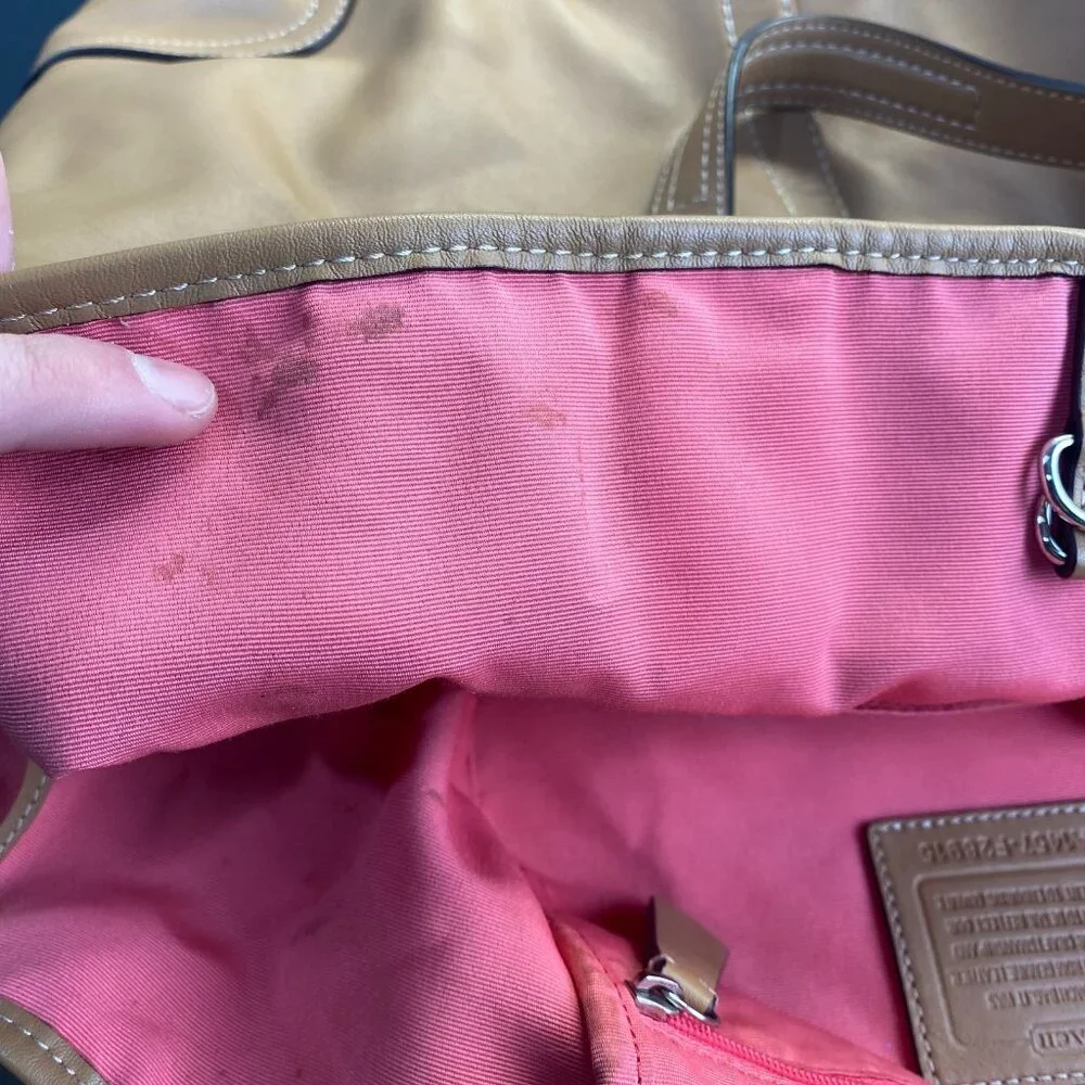 Authentic COACH 28915 Hadley Leather Duffle,Shoulder Bag - Picture 6 of 16